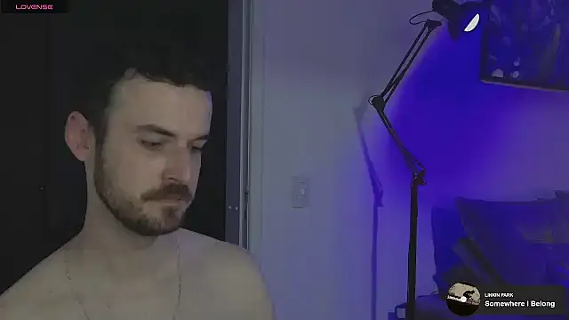 Snapshot of sexxxsutra chatting on March 19, 10:47 pm sexxxsutra online show from March 19, 10:47 pm