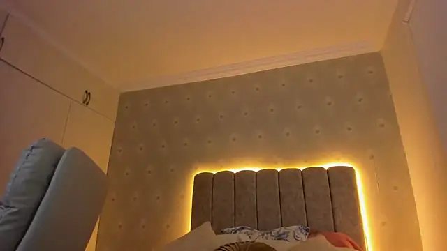 jessimegansexi online show from April 23, 2:13 am