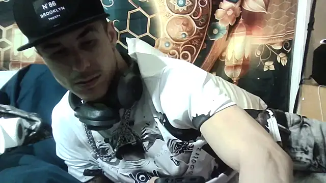 --D-a-D-D-y- online show from November 11, 4:23 am