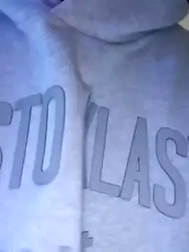 Snapshot of McdyllanXX chatting on February 6, 3:04 pm McdyllanXX online show from February 6, 3:04 pm