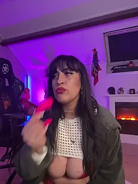 CarolaDrago online show from March 3, 9:37 pm