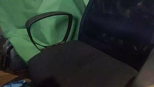 BigWill93 online show from December 29, 1:56 am