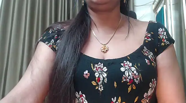 desi-maisa130 online show from December 21, 4:03 pm