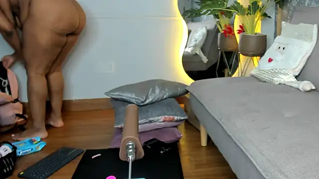 Yiseth 02 online show from December 19, 11:28 am