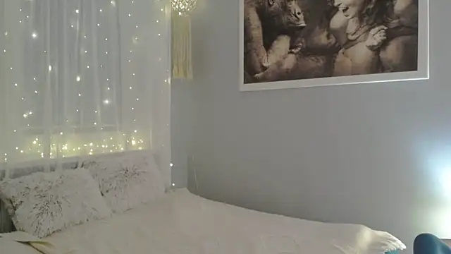 JulietteDiamond online show from January 11, 9:57 pm