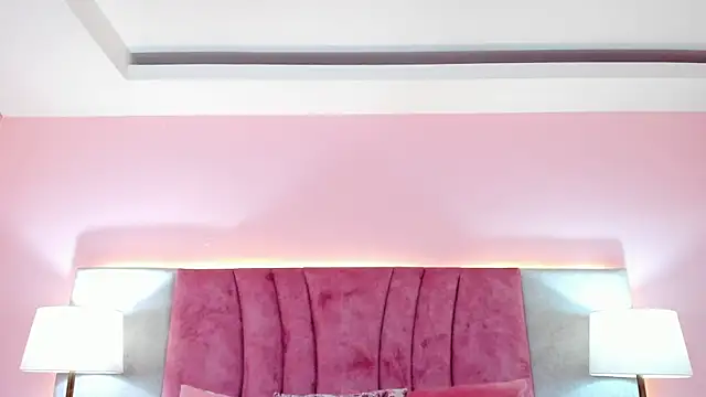 SophiaLaurens online show from January 11, 8:32 pm