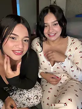 Snapshot of sarasoto_1 chatting on February 7, 2:08 am sarasoto 1 online show from February 7, 2:08 am