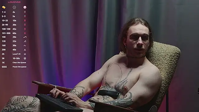 pleasure8869 online show from March 16, 10:44 am