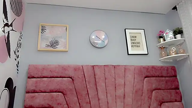 ValeriaAguilar online show from December 20, 6:56 pm