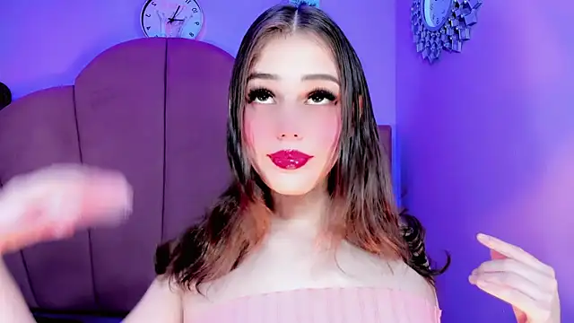 ValeriaAguilar online show from September 27, 9:20 pm