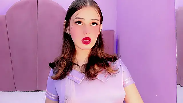ValeriaAguilar online show from April 28, 9:09 pm
