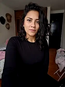 Thaliacooper  online show from December 13, 8:47 pm