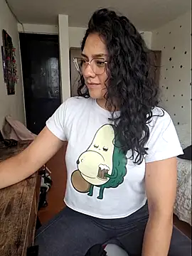 Thaliacooper  online show from October 22, 4:51 pm