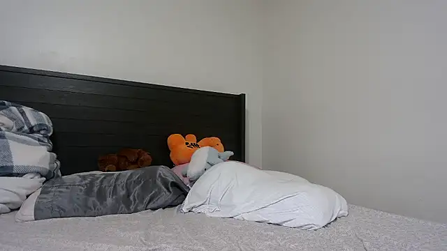 QueenLolaX online show from January 10, 7:54 am