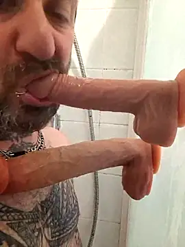 Snapshot of teddy79good chatting on April 16, 4:08 pm teddy79good online show from April 16, 4:08 pm