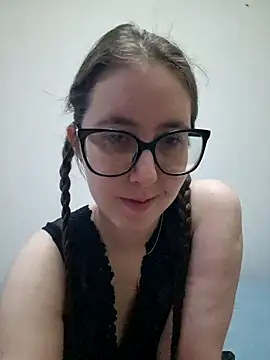 Snapshot of Sarah459 chatting on November 9, 4:27 pm Sarah459 online show from November 9, 4:27 pm