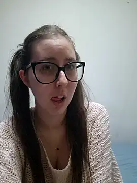 Snapshot of Sarah459 chatting on November 17, 10:04 pm Sarah459 online show from November 17, 10:04 pm