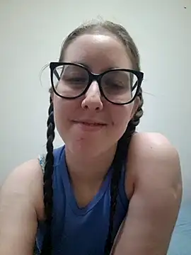 Snapshot of Sarah459 chatting on November 19, 8:20 pm Sarah459 online show from November 19, 8:20 pm