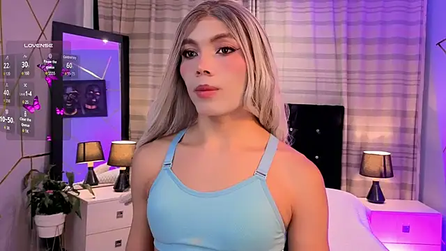 Megan Do Santos online show from November 19, 7:47 pm