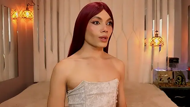 Megan Do Santos online show from July 18, 7:50 pm
