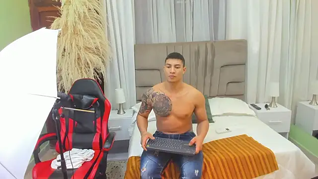 angel adamx online show from November 30, 4:00 pm