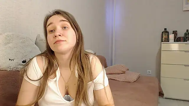 lovely hayley online show from December 5, 9:50 pm