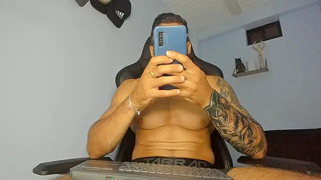Snapshot of _Poseidon1_ chatting on February 21, 9:02 am Poseidon1 online show from February 21, 9:02 am