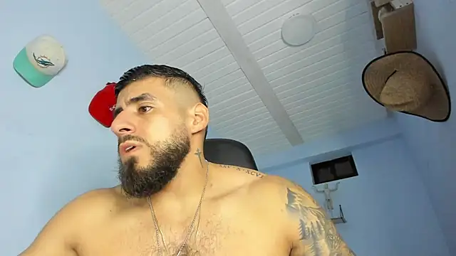 Snapshot of _Poseidon1_ chatting on September 26, 4:27 am Poseidon1 online show from September 26, 4:27 am