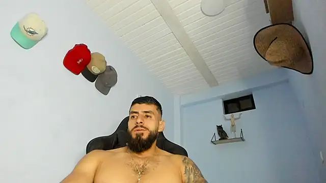 Snapshot of _Poseidon1_ chatting on October 5, 4:44 am Poseidon1 online show from October 5, 4:44 am