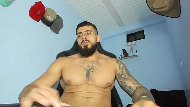 Snapshot of _Poseidon1_ chatting on October 20, 4:35 am Poseidon1 online show from October 20, 4:35 am