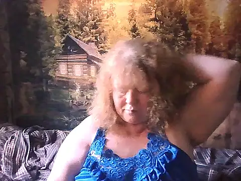 Snapshot of RoseRed69 chatting on June 14, 11:29 pm RoseRed69 online show from June 14, 11:29 pm