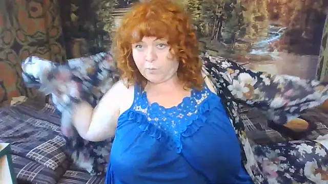 Snapshot of RoseRed69 chatting on July 2, 3:17 am RoseRed69 online show from July 2, 3:17 am