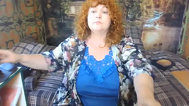 Snapshot of RoseRed69 chatting on July 2, 3:23 am RoseRed69 online show from July 2, 3:23 am