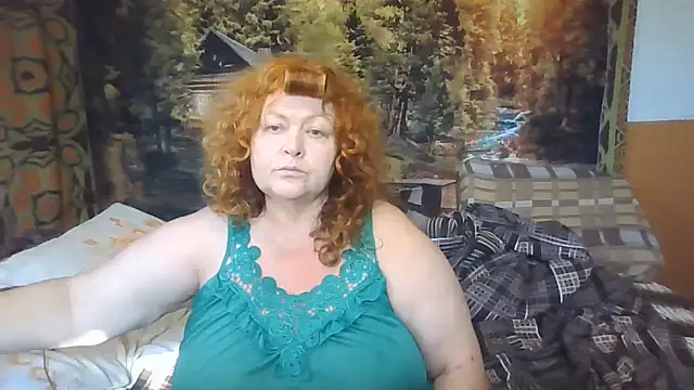 Snapshot of RoseRed69 chatting on July 8, 2:05 am RoseRed69 online show from July 8, 2:05 am