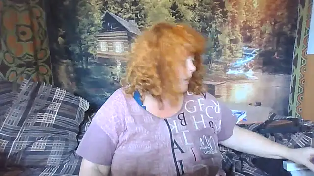 Snapshot of RoseRed69 chatting on July 20, 3:32 am RoseRed69 online show from July 20, 3:32 am