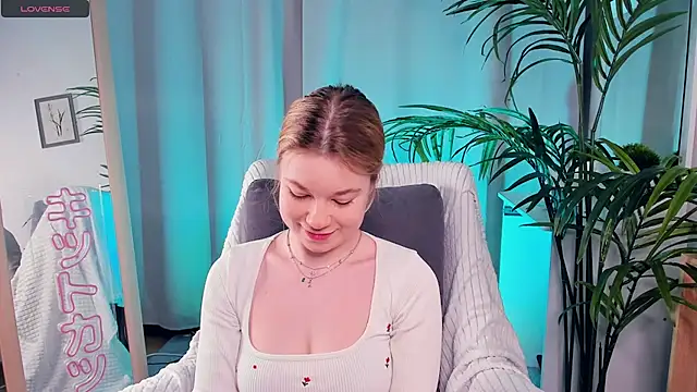 PollyHathor online show from February 14, 9:43 pm