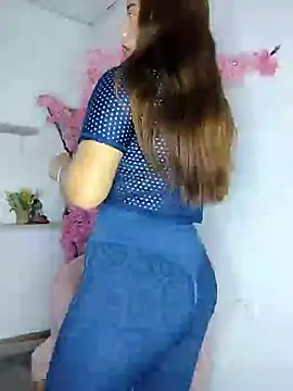 Snapshot of caro_sweett chatting on March 10, 11:32 am caro sweett online show from March 10, 11:32 am