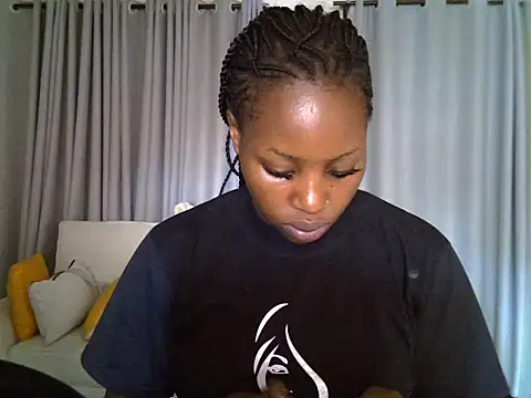 Queen loveer online show from March 14, 11:04 am