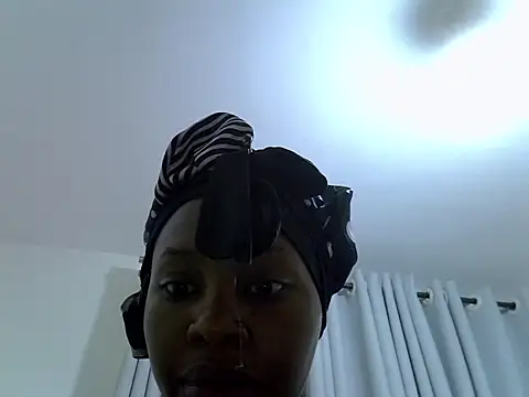 Queen loveer online show from March 24, 3:22 am