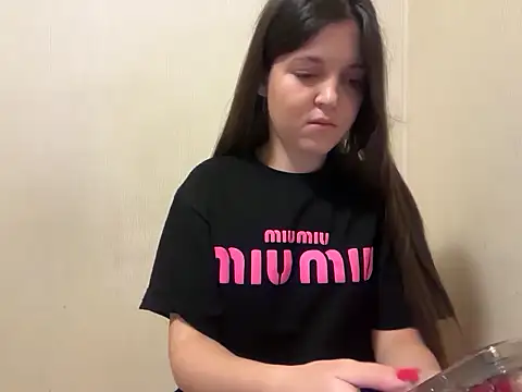 Snapshot of Lina_Most chatting on November 24, 9:14 pm Lina Most online show from November 24, 9:14 pm