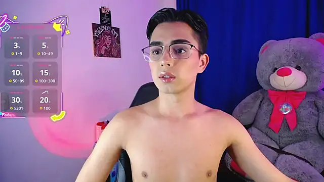 OwenBluee online show from July 23, 7:50 am