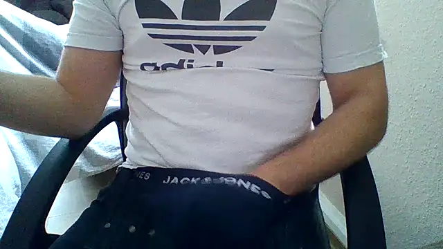 wixxer872302 online show from January 12, 1:37 pm