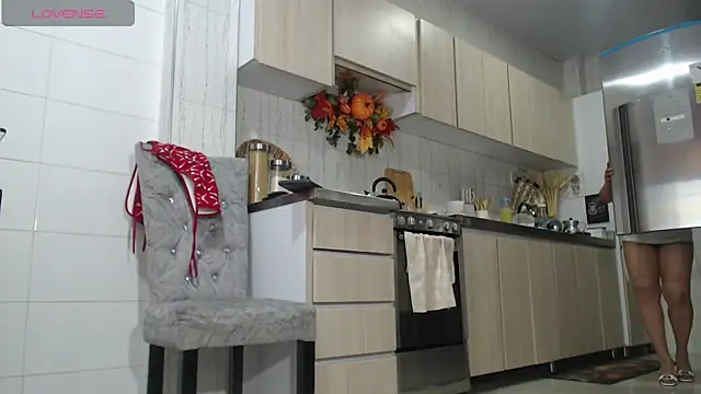 Jadeee  online show from October 7, 8:39 pm