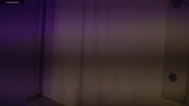 Snapshot of mia_six66 chatting on November 3, 5:25 pm mia six66 online show from November 3, 5:25 pm