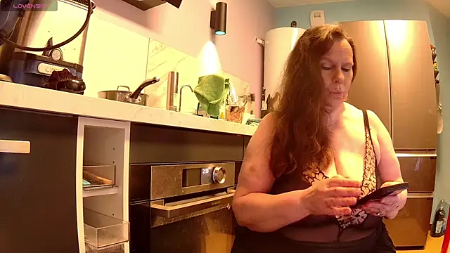 Endrocleia online show from March 10, 1:21 am