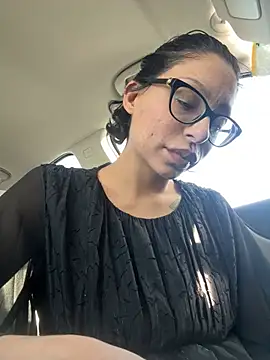 myloveforyouu online show from March 17, 10:49 pm