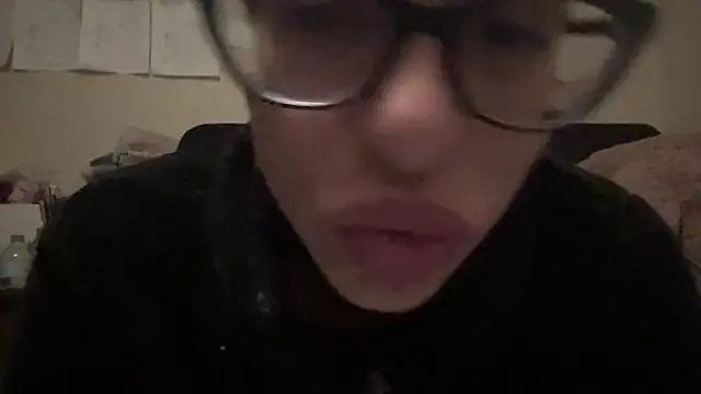 myloveforyouu online show from April 22, 3:31 am