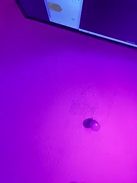 Ivann4 online show from March 5, 6:01 pm