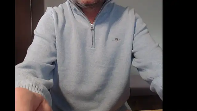 tuttiluss44 online show from December 28, 8:58 am