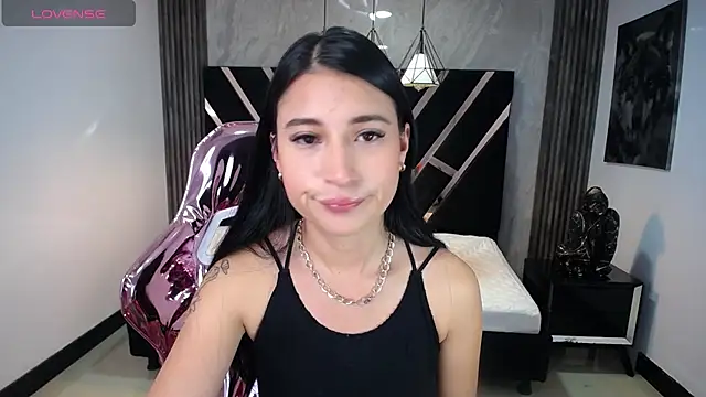 Snapshot of lizzyluk_ch chatting on February 1, 4:44 pm lizzyluk ch online show from February 1, 4:44 pm